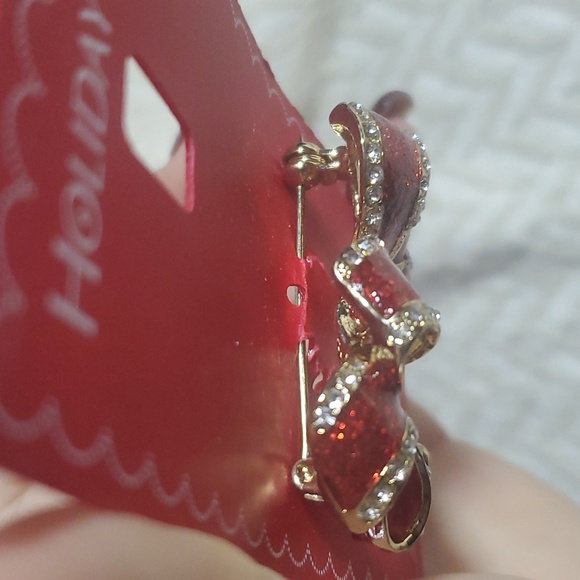 HOLIDAY LANE CHRISTMAS PIN / BROOCH BEAUTIFUL BOW LOADED WITH CRYSTAL - Picture 4 of 4